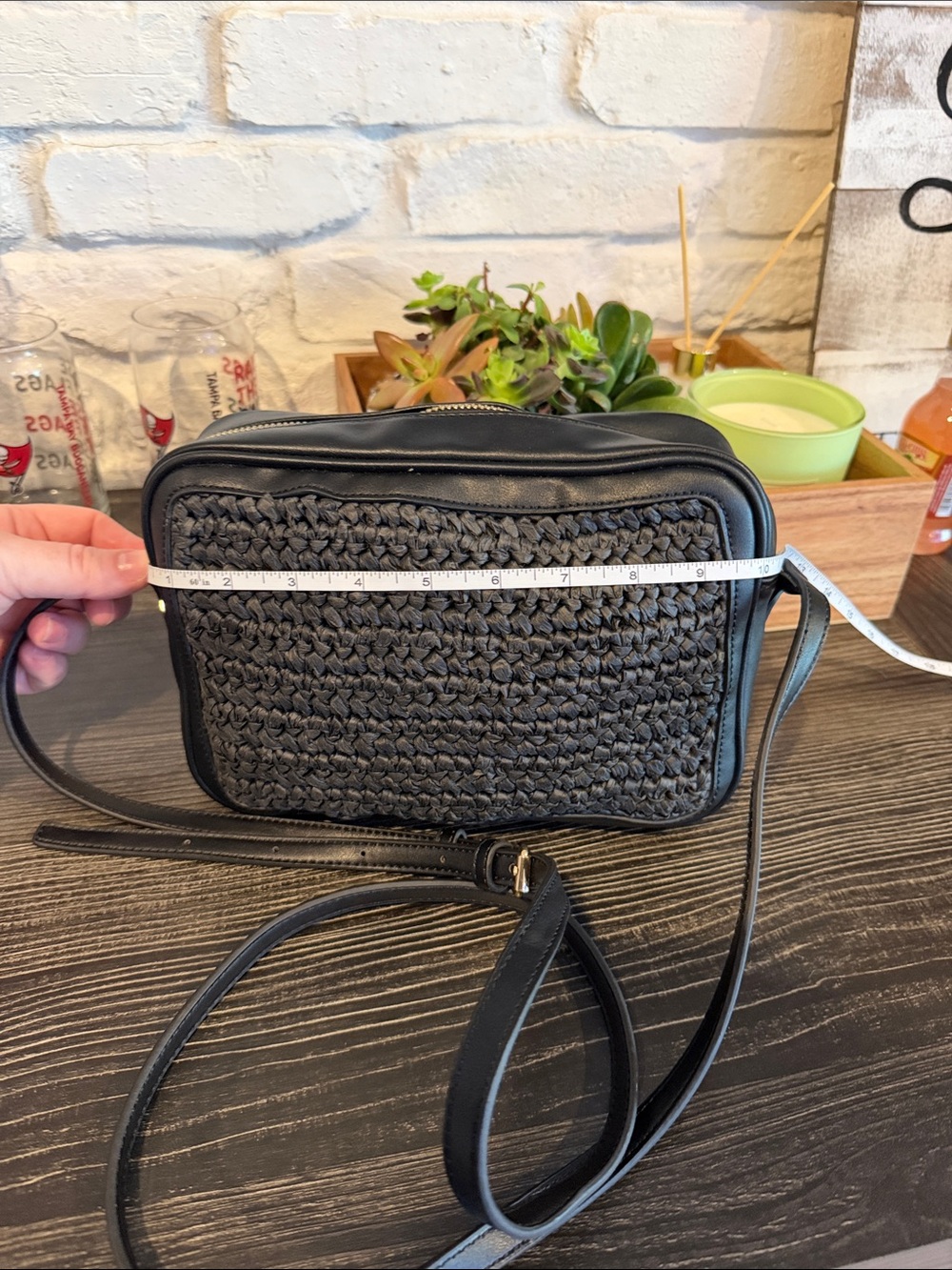 Banana Republic Black leather and craft Crossbody Bag - Picture 2 of 8